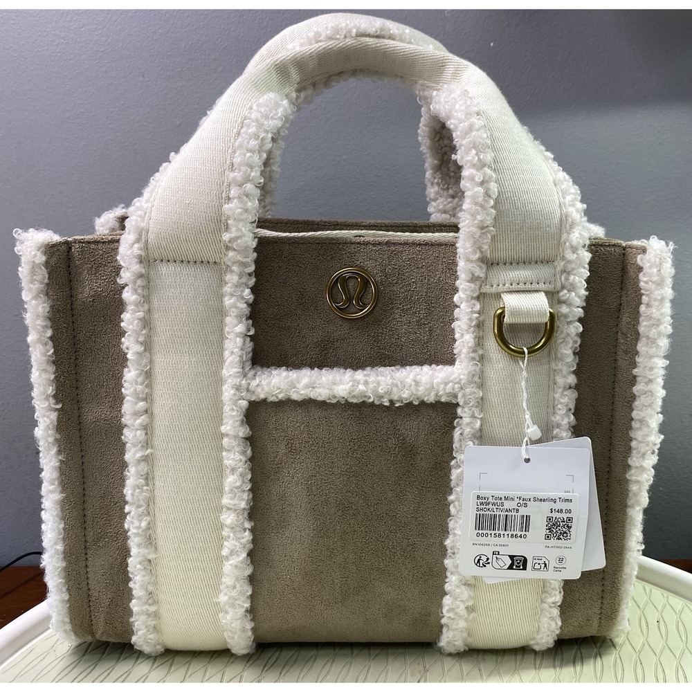 Lululemon Boxy Tote Beige Faux Fur Detachable Purse Strap 9x12x4.5" NWT-MSRP 148